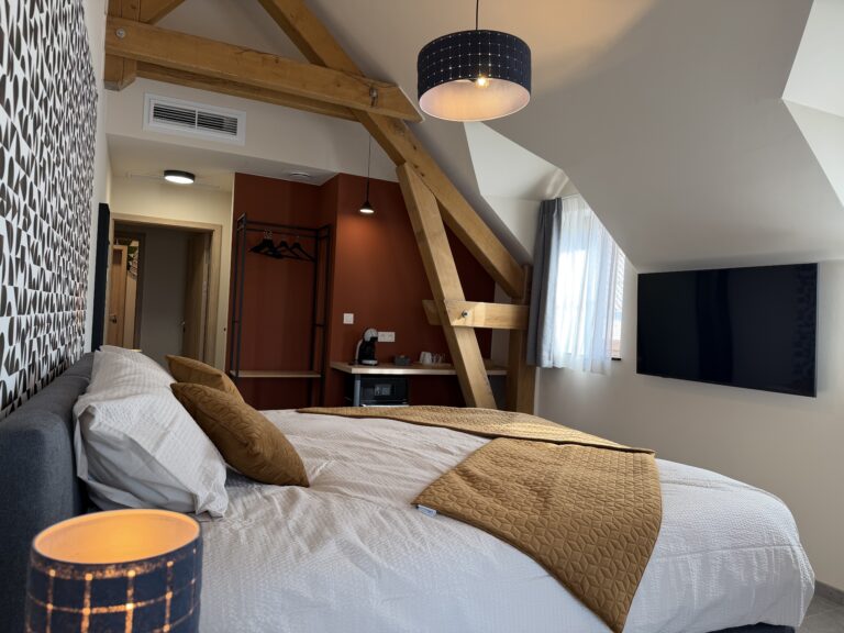 Chambre double avec terrasse - 1ᵉʳ étage